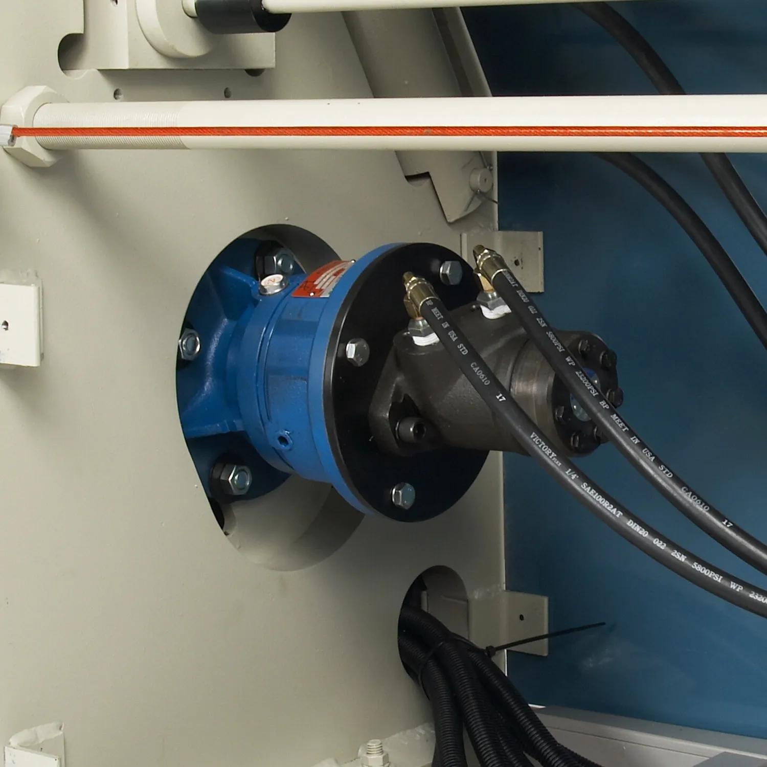 Hydraulic Gear Motor Used to power the drive system