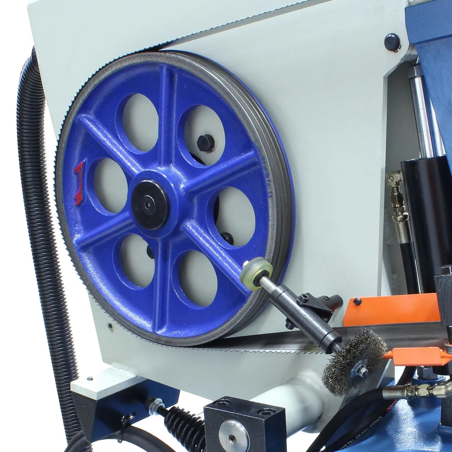 Sturdy Blade Wheel with debris brush