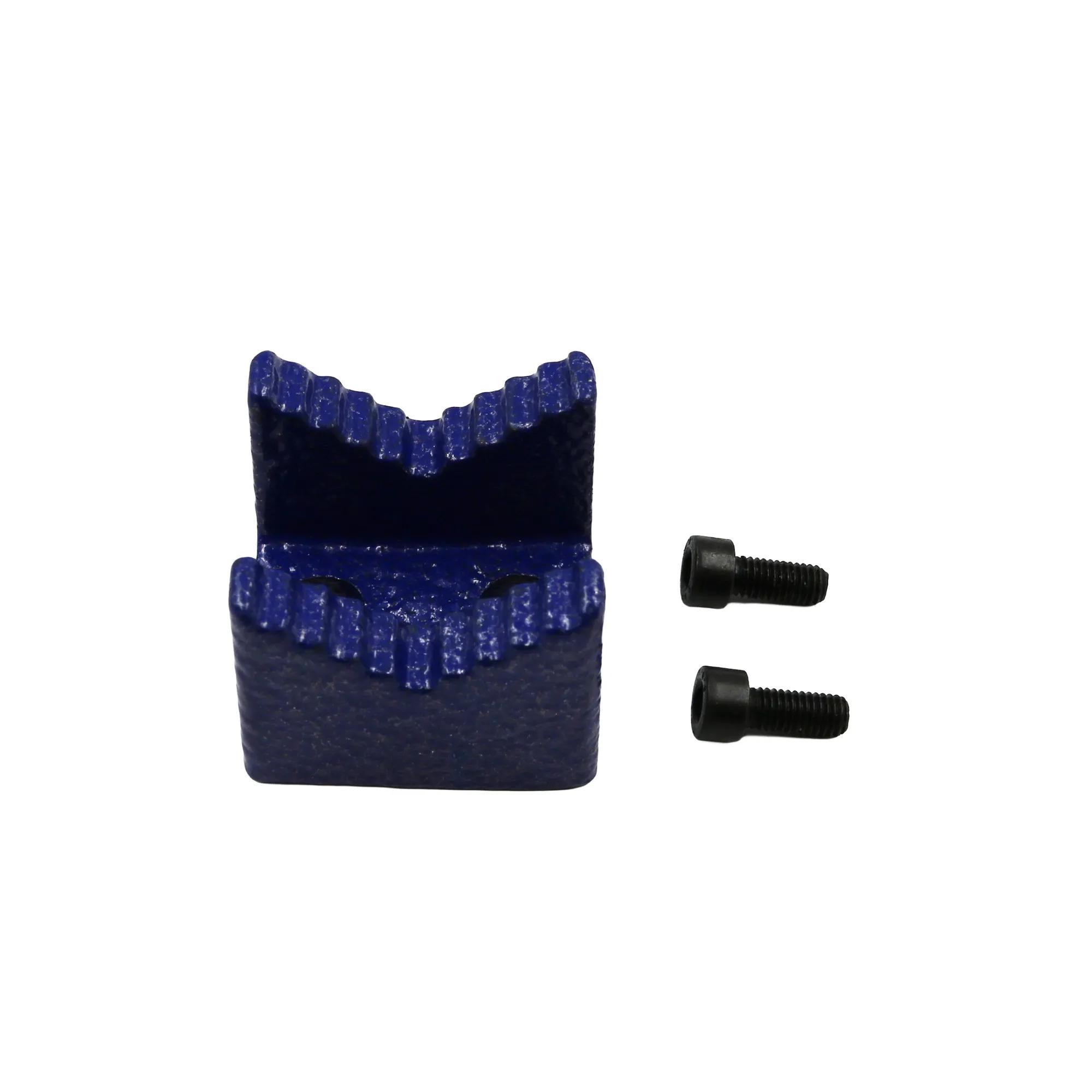 Pipe Jaw with Screw