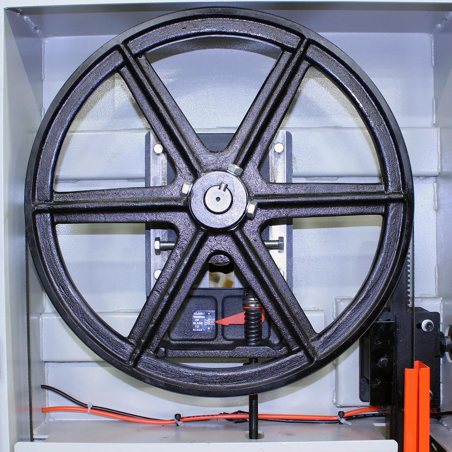 Upper wheel with tensioning scale