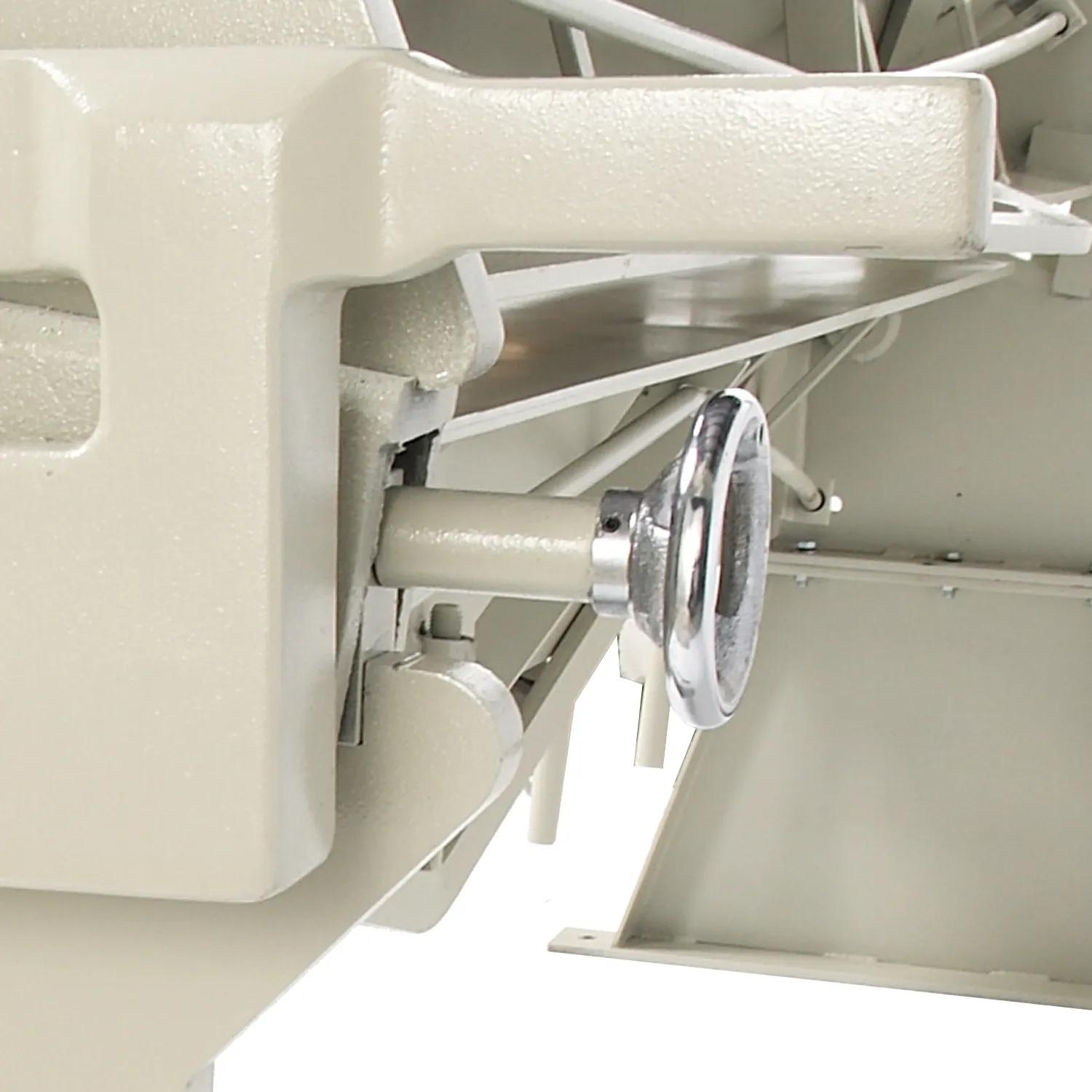 Adjust the distance from the front edge of the finger to the front end of the clamp back