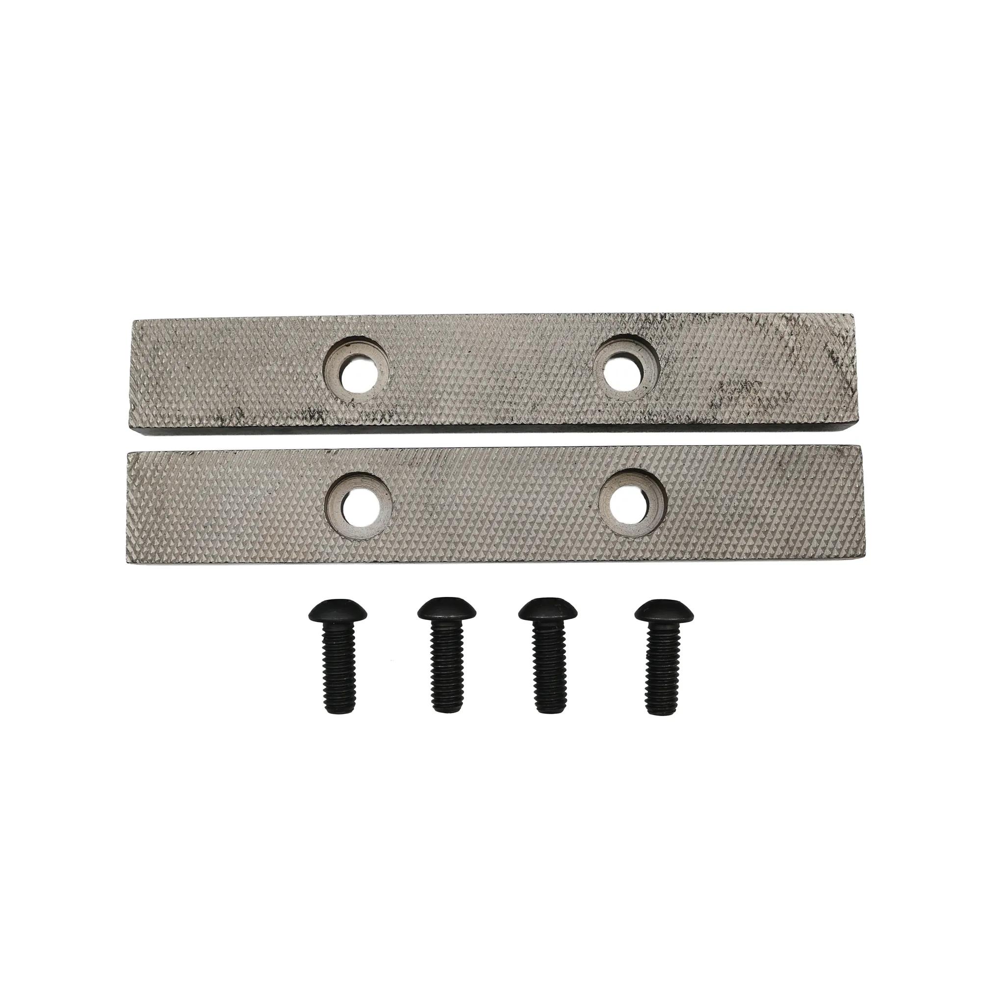 Jaw Insert Set with Four Screws