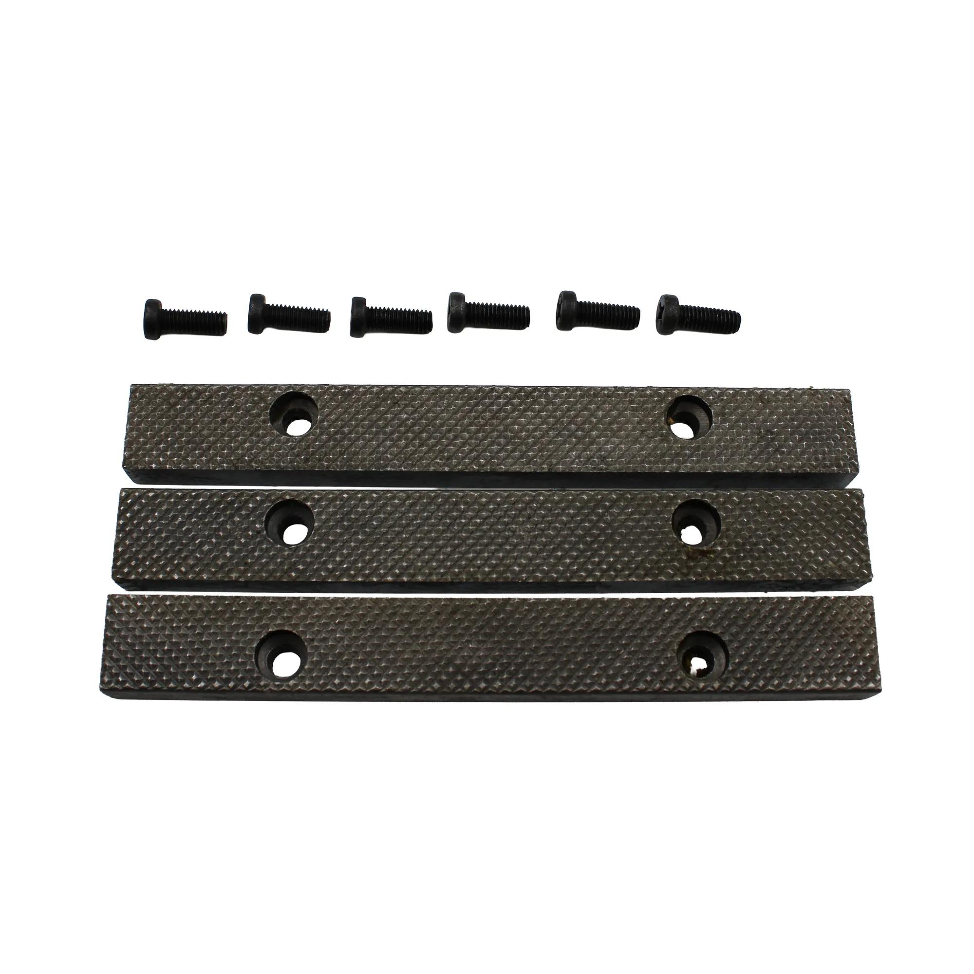 Jaw Insert Set of 3 with Six Screws