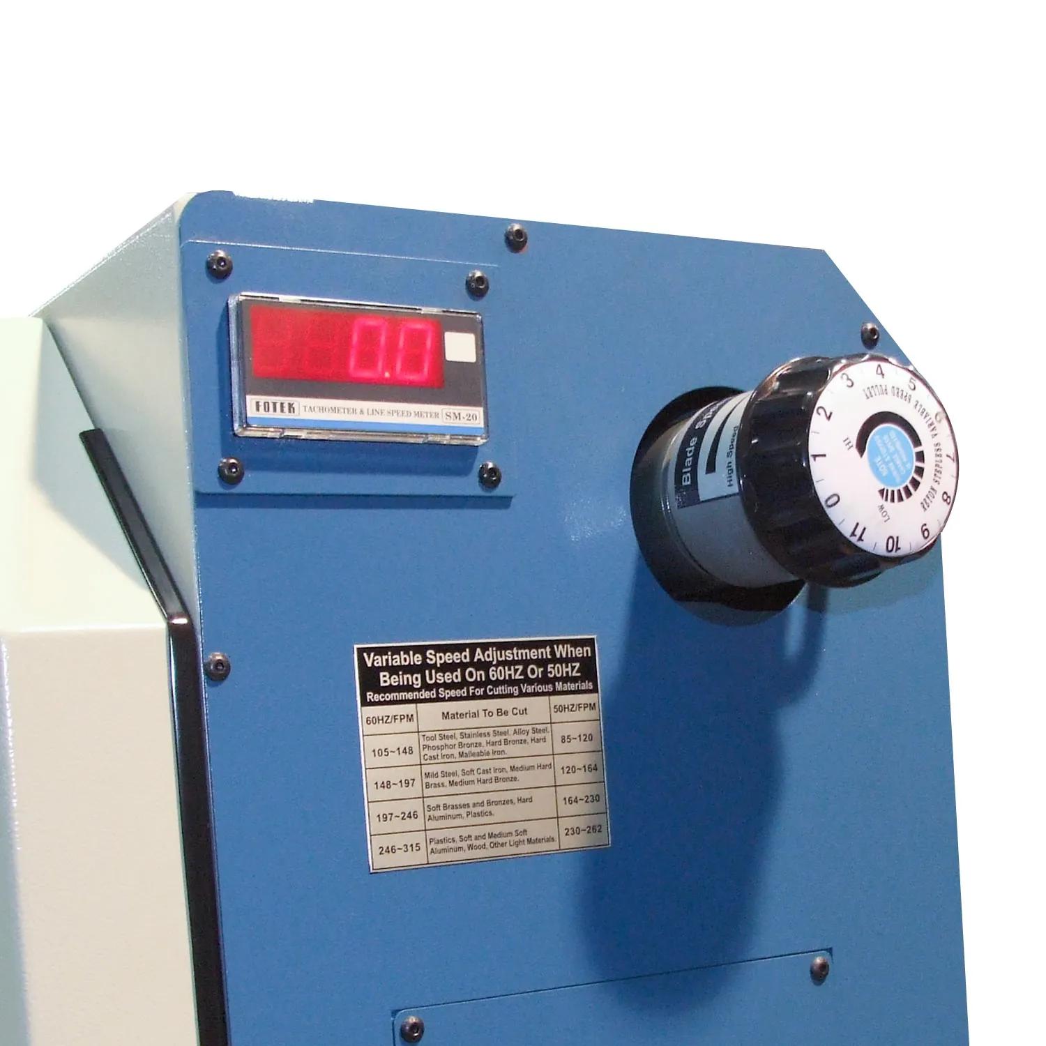  Equipped with a mechanic variable A speed control device allows for variable blade speed.