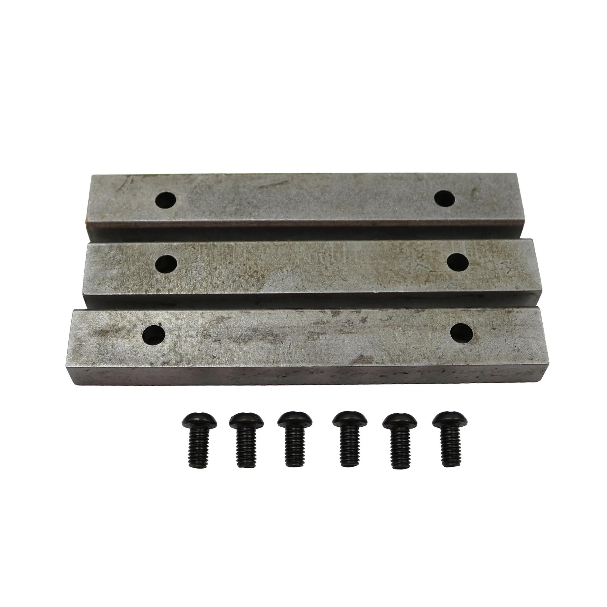 Jaw Insert Assembly with Screws