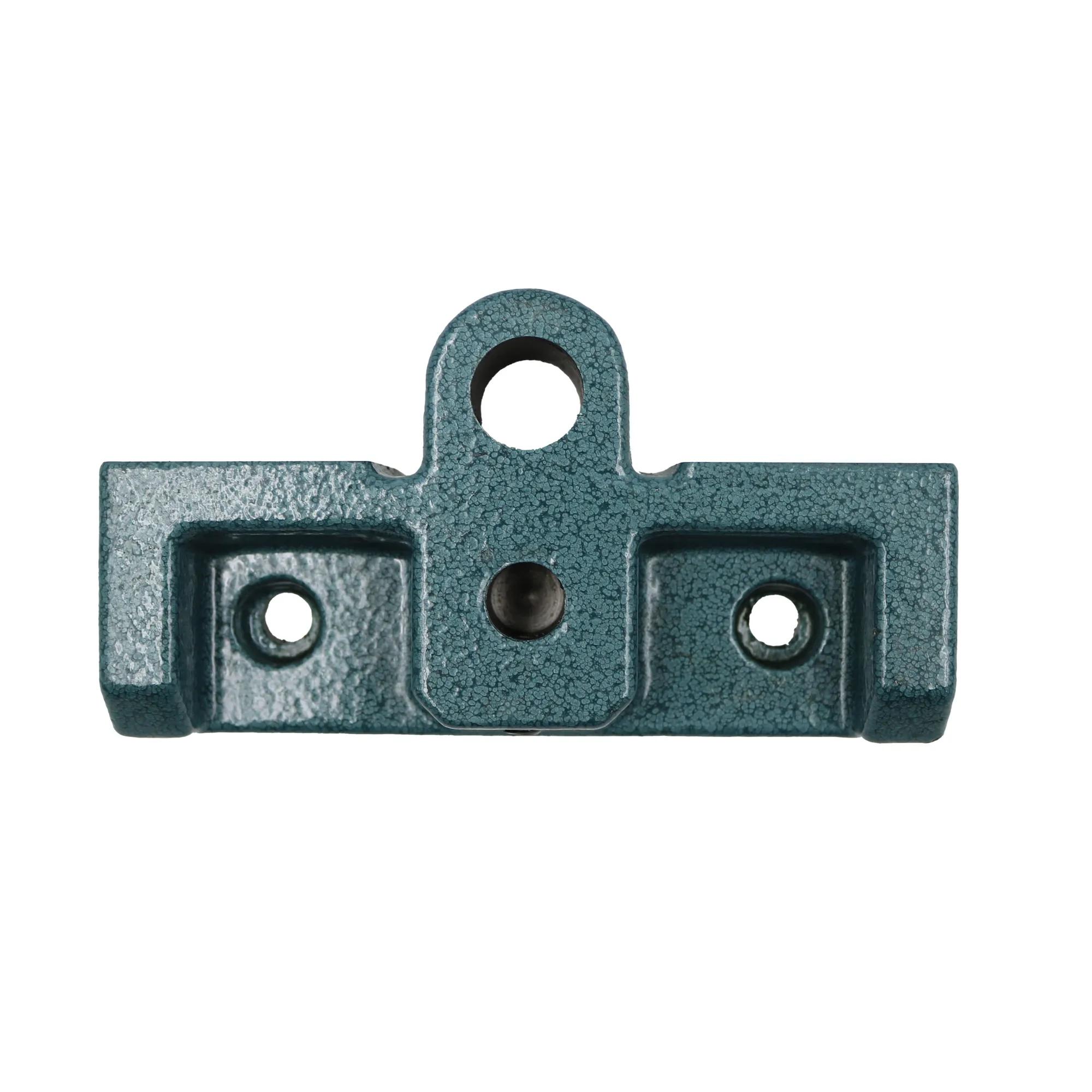 Movable Jaw with Screw