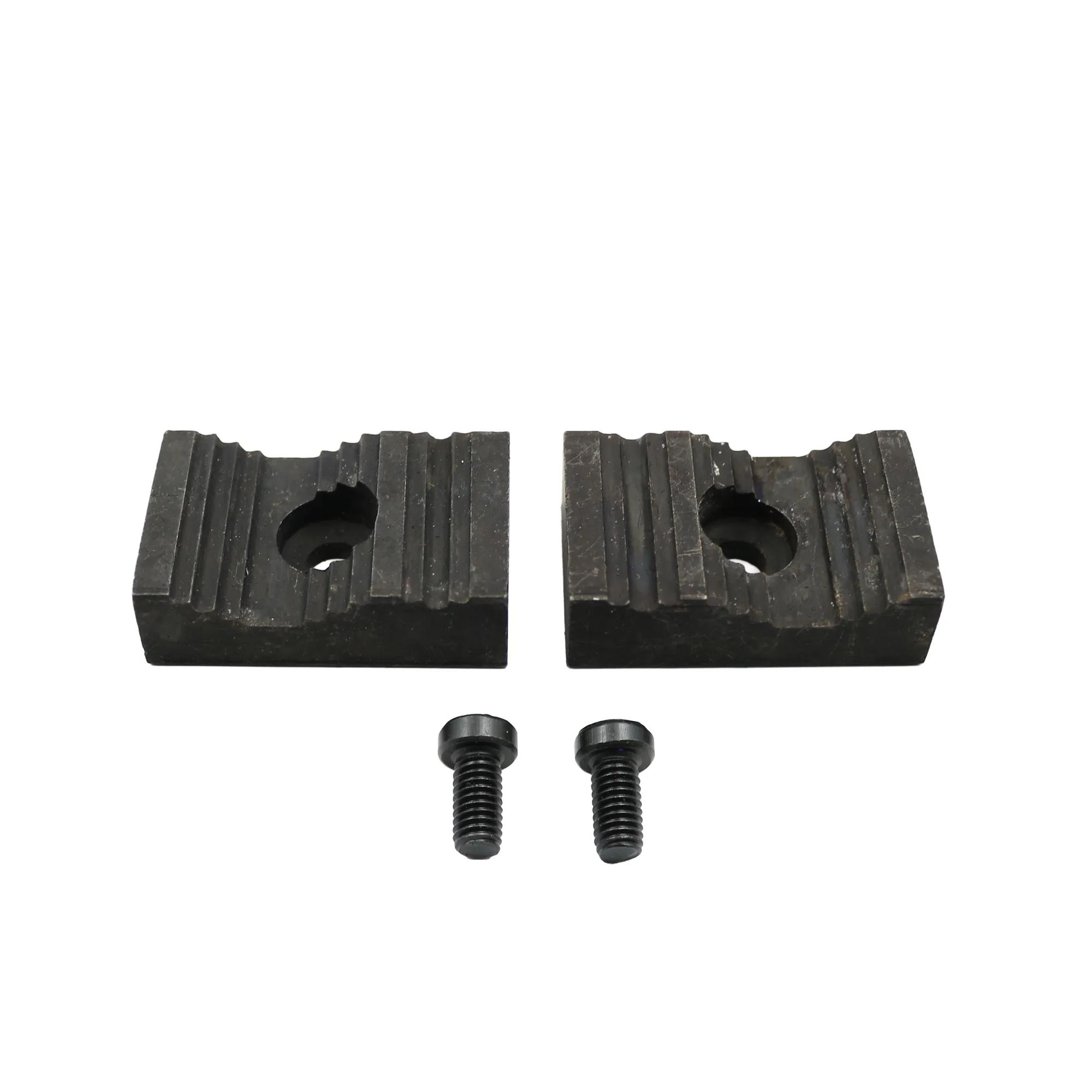 Pipe Jaws with Two Screws