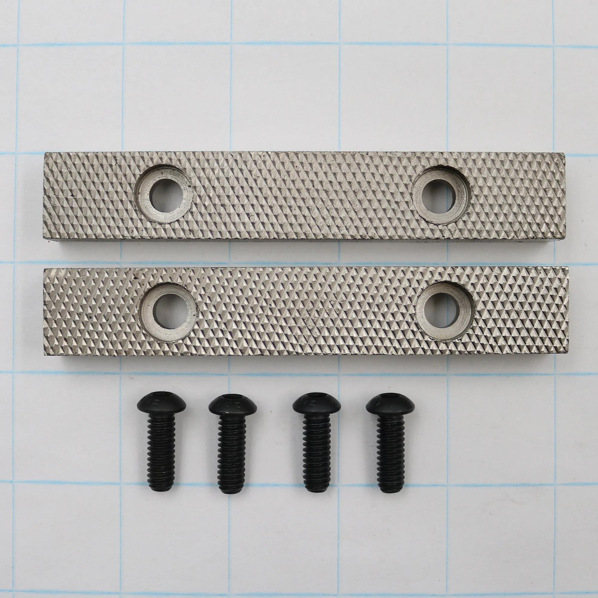 Jaw Insert Set with Four Screws