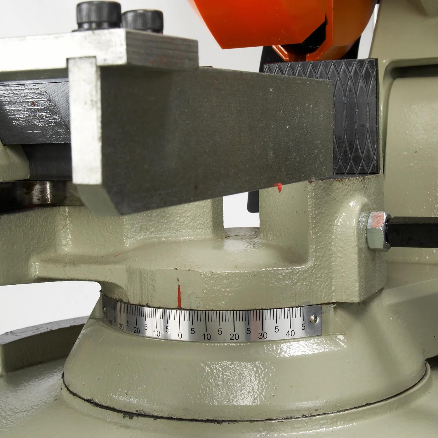 Miters 45° to the left and right and spins at 52 rpm to cut through solids, tubing, or pipe