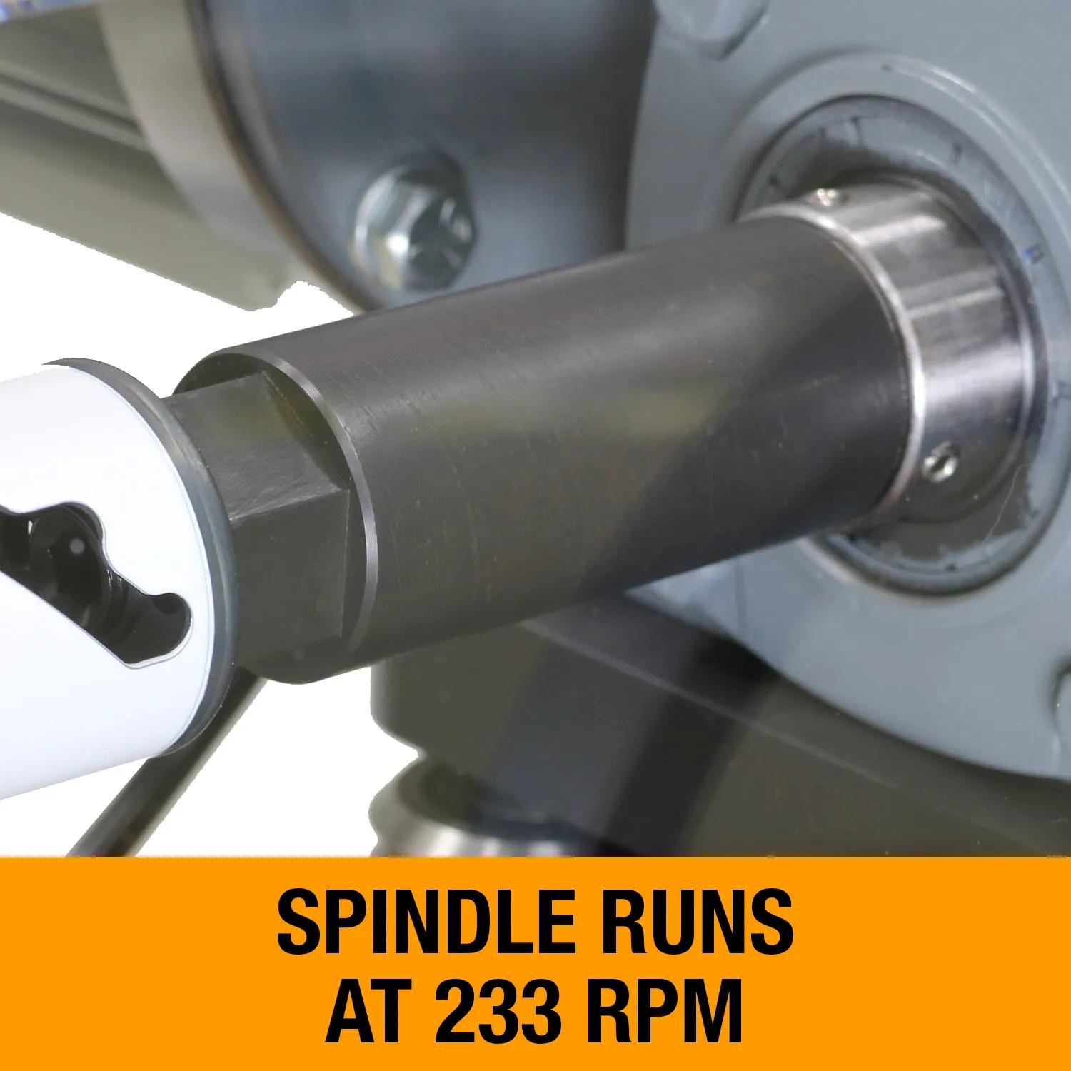 Runs at 233 rpm to give an optimal combination of saw life and cutting speed.